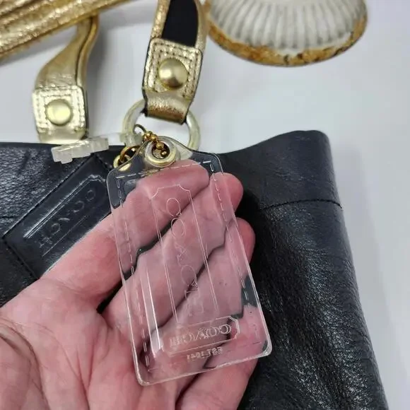 Coach Poppy Vintage Leather Bag Shoulder Bag Purse Handbag Purple Lining